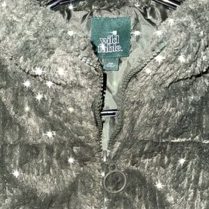Nice pretty warm dark green jacket!